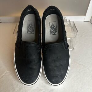 Vans slip on shoes women’s SZ 8 black/white